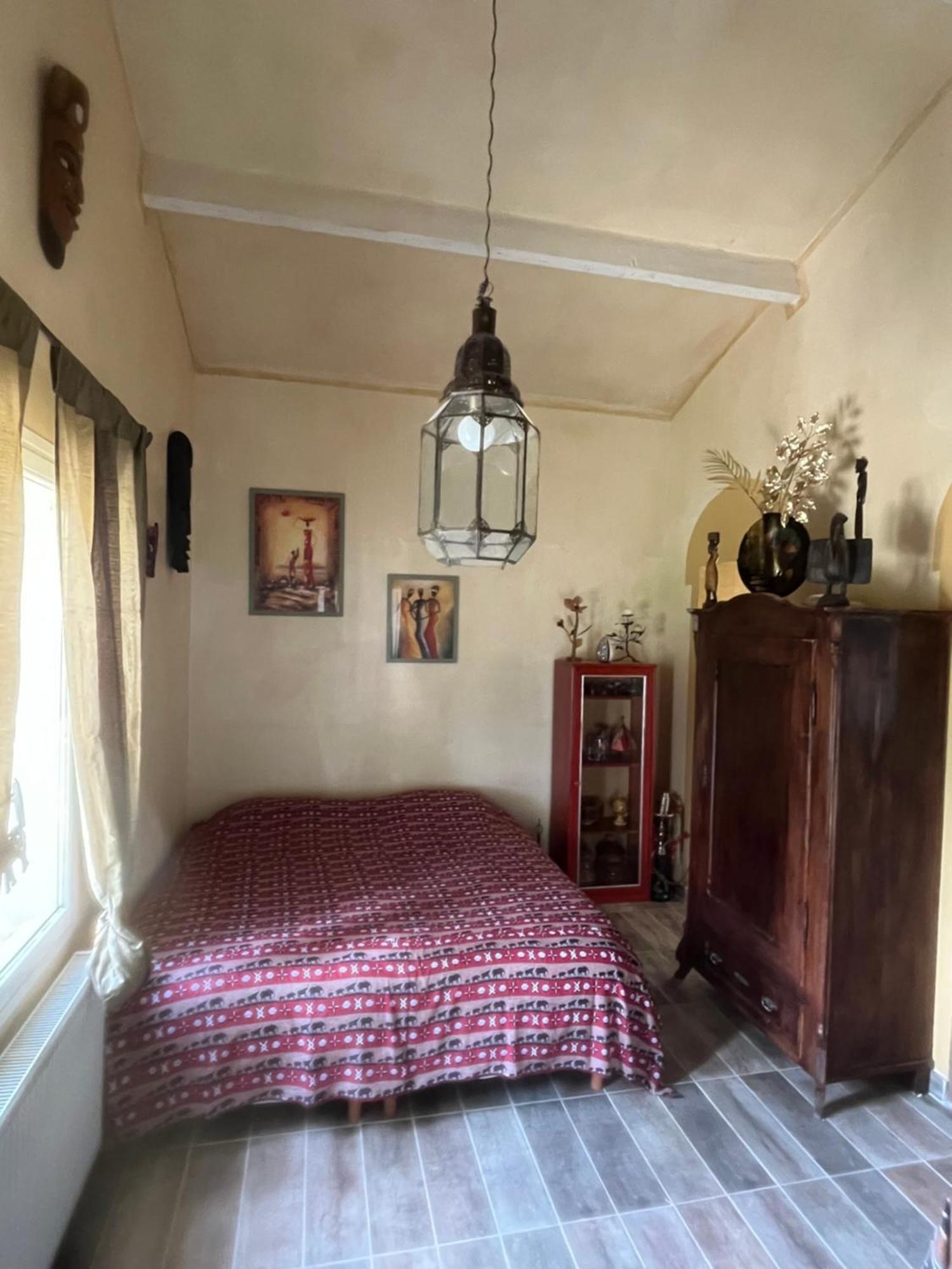 Chambre D'Hotes La Tour-dʼAigues Extérieur photo